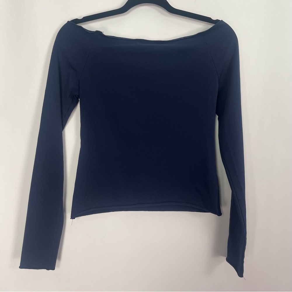 Elegant Navy Off-Shoulder Top - Picture 4 of 7